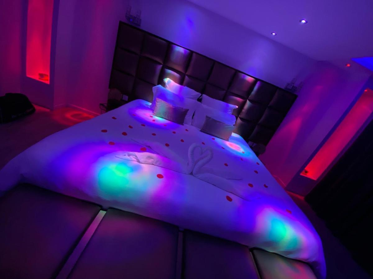 Spalace Cuincy Екстер'єр фото
