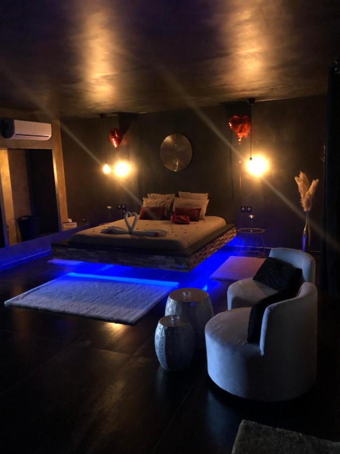 Spalace Cuincy Екстер'єр фото